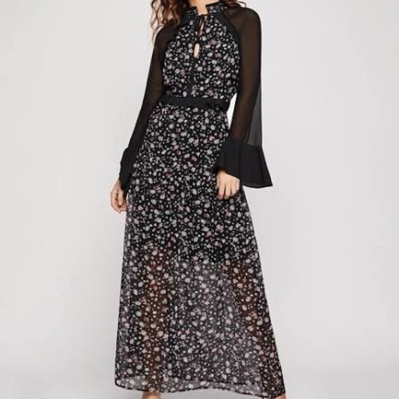 BCBGeneration Dresses & Skirts - NWT WOMENS BCBGENERATION WILD FLOWERS MAXI DRESS BCBGeneration Dresses & Skirts - NWT WOMENS BCBGENERATION WILD FLOWERS MAXI DRESS